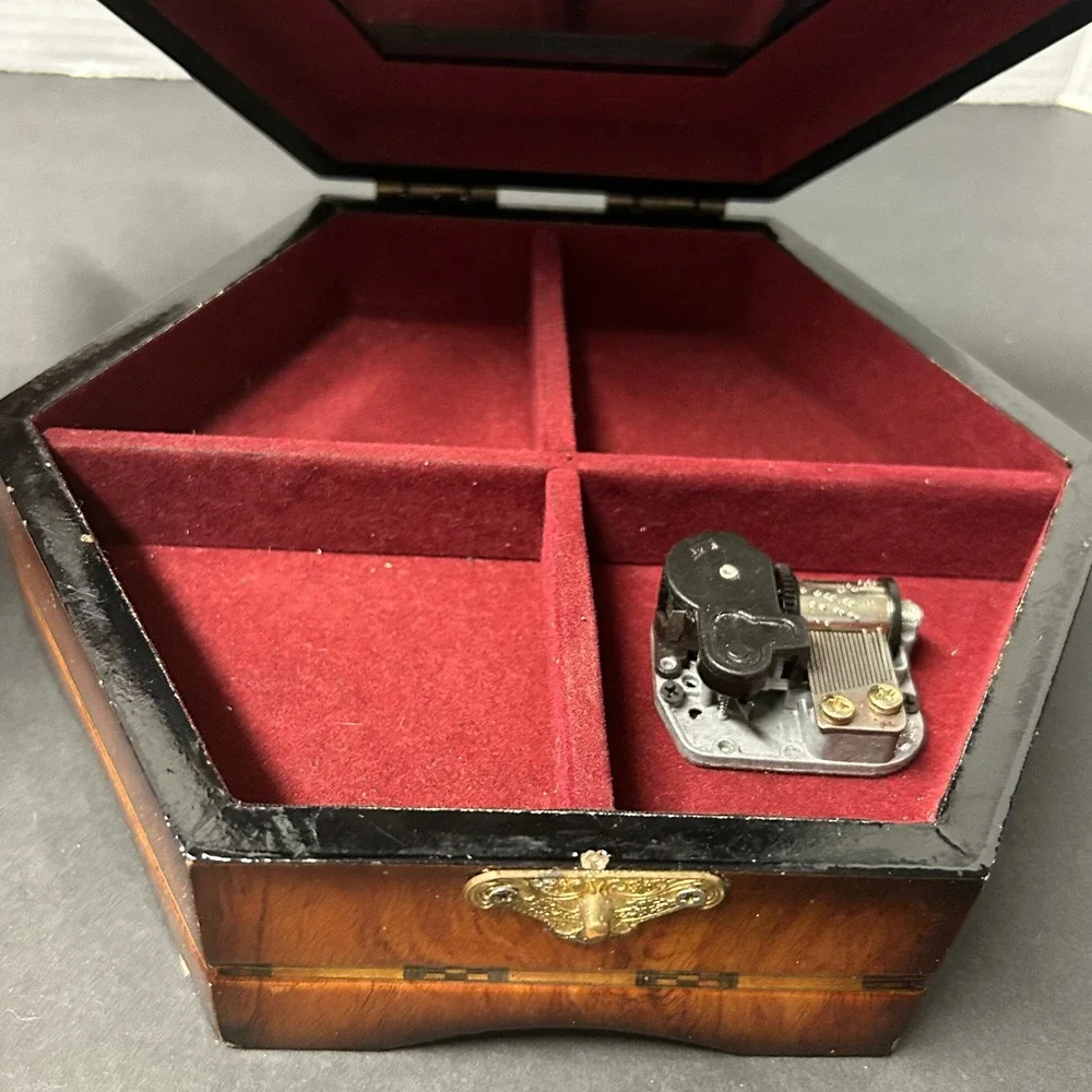 Vintage Music Jewelry Box Inlaid Heart Hexagon Hinged Lid with Mirror 8.5x7.5x3